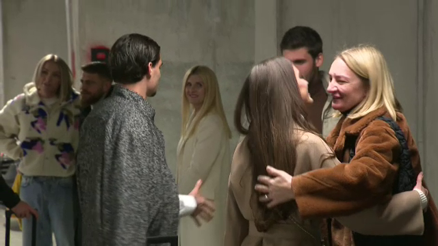 Calificare cu stil! Jucătorii au făcut show în ținutele lor + imagini de colecție cu logodnica lui Ianis Hagi și iubita lui Florinel Coman _12