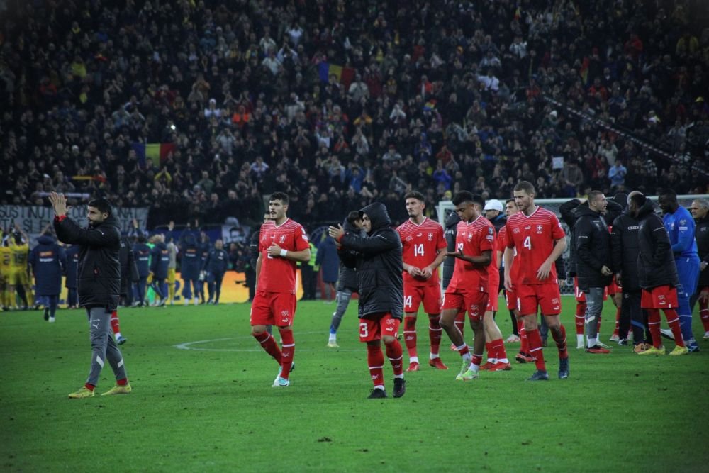 Gest frumos al fotbaliștilor Elveției, la finalul meciului cu România_3