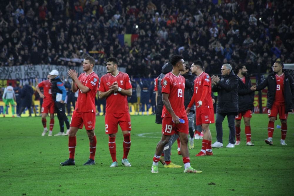 Gest frumos al fotbaliștilor Elveției, la finalul meciului cu România_6