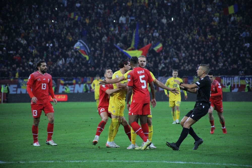 Gest frumos al fotbaliștilor Elveției, la finalul meciului cu România_13