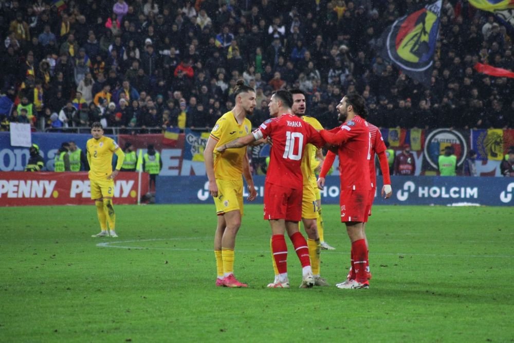 Gest frumos al fotbaliștilor Elveției, la finalul meciului cu România_15