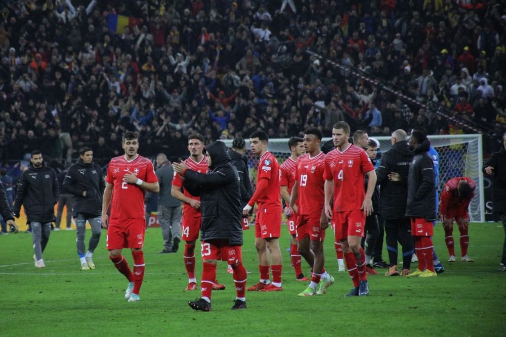 Gest frumos al fotbaliștilor Elveției, la finalul meciului cu România_19