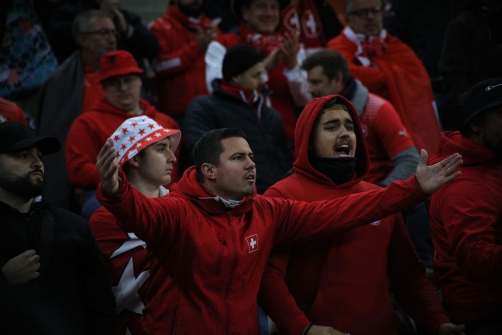 Gest frumos al fotbaliștilor Elveției, la finalul meciului cu România_29