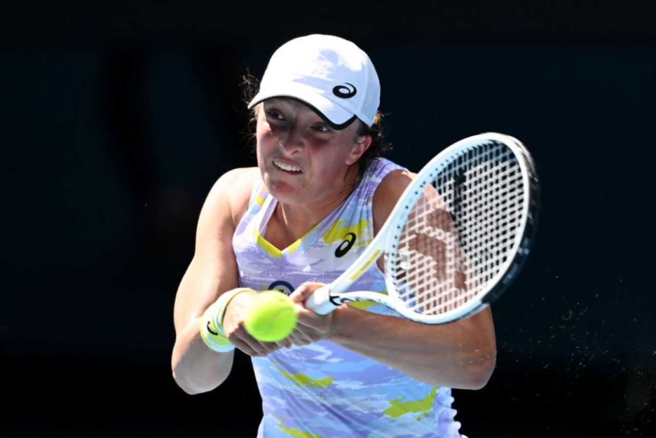 Petrece în bikini terminarea sezonului pe locul 1 WTA: ipostazele în care a fost surprinsă Iga Swiatek în vacanță _73