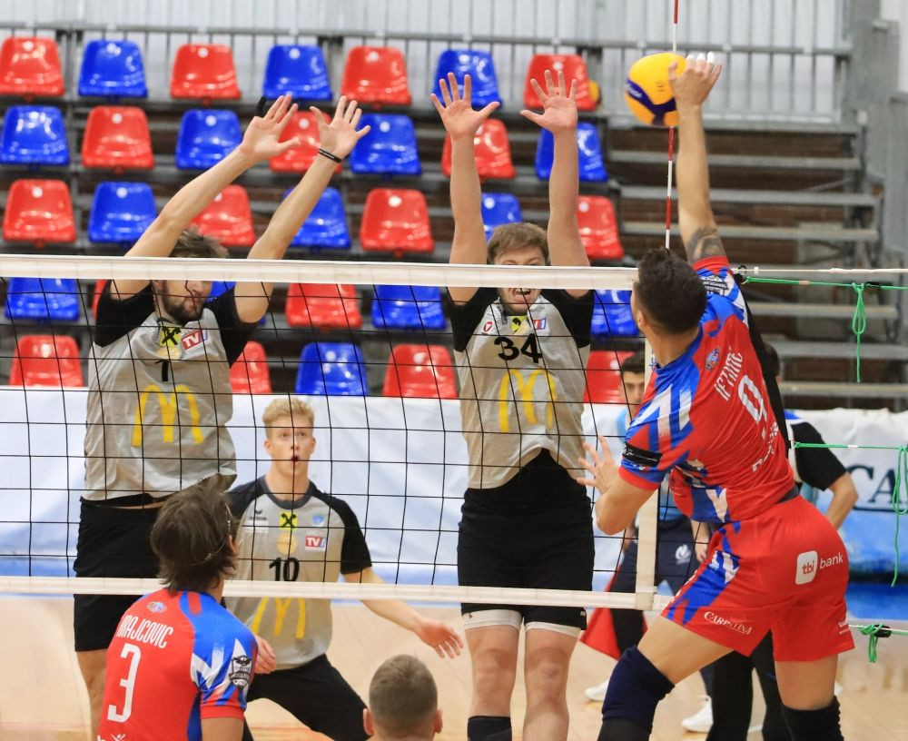 E bună și armata la ceva! CSA Steaua a învins McDonald's_6