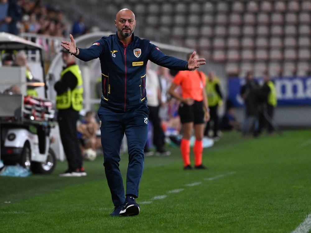 Lotul naționalei de fotbal a României care joacă meciuri oficiale inclusiv în luna decembrie!_1