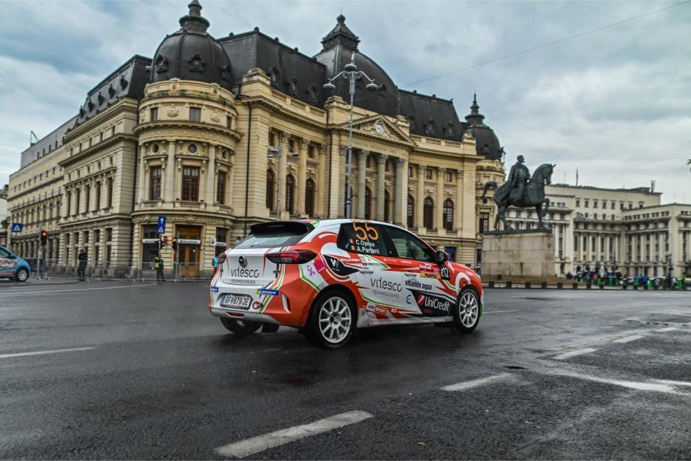 Cu mașina de la filmările cu Jurgen Klopp, pe străzile din București! _4
