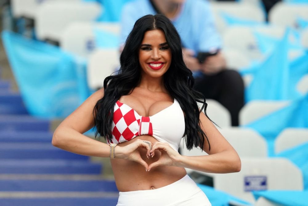 Ivana Knoll nu se dezminte după ce Croația s-a calificat la EURO 2024. Promisiunea celei mai cunoscute susținătoare a naționalei_42