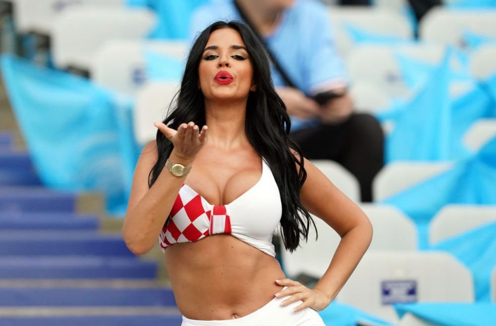 Ivana Knoll nu se dezminte după ce Croația s-a calificat la EURO 2024. Promisiunea celei mai cunoscute susținătoare a naționalei_43