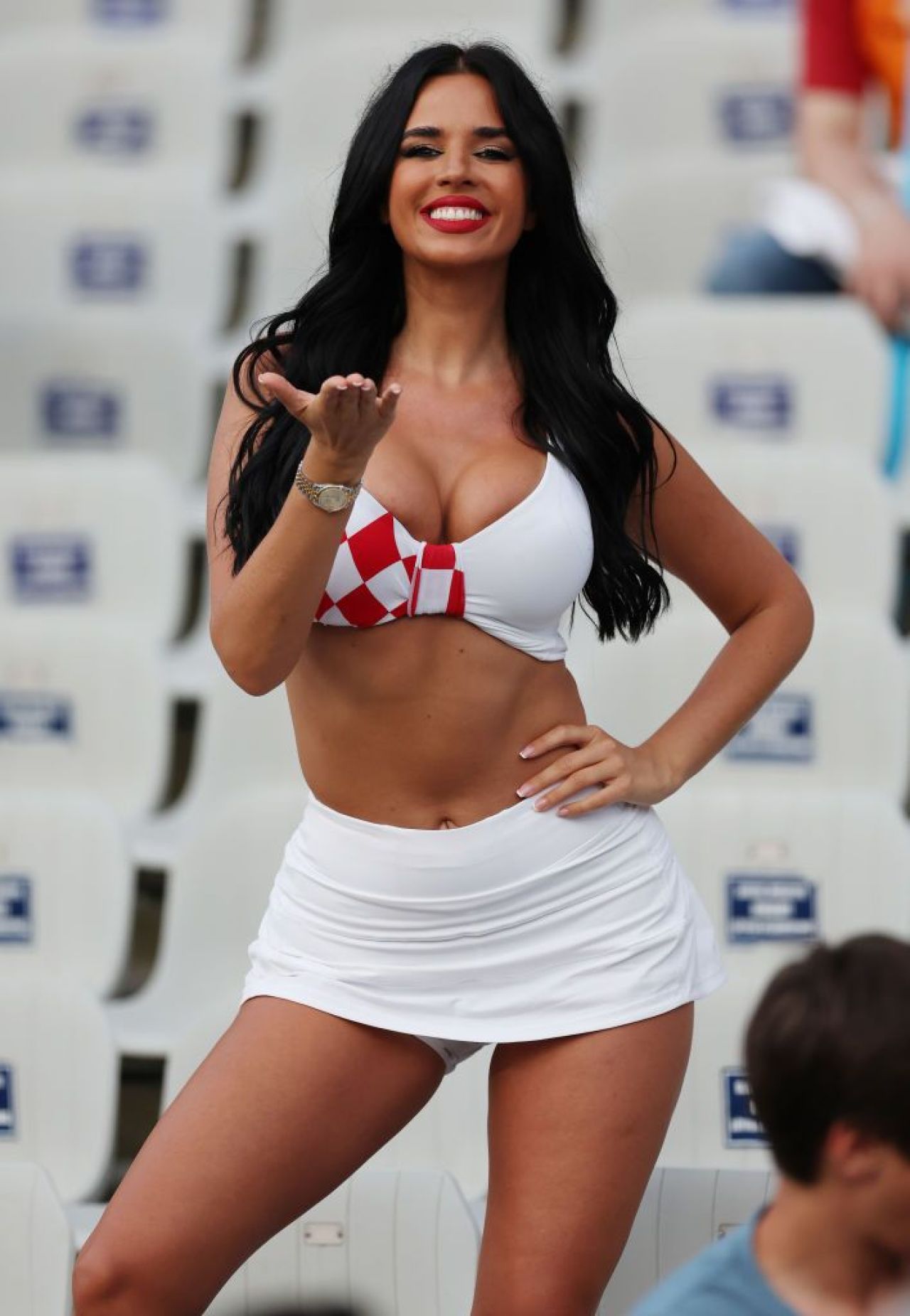 Ivana Knoll nu se dezminte după ce Croația s-a calificat la EURO 2024. Promisiunea celei mai cunoscute susținătoare a naționalei_53