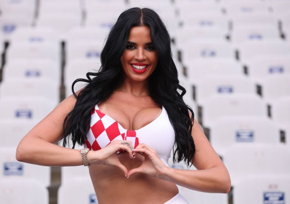 Ivana Knoll nu se dezminte după ce Croația s-a calificat la EURO 2024. Promisiunea celei mai cunoscute susținătoare a naționalei_59
