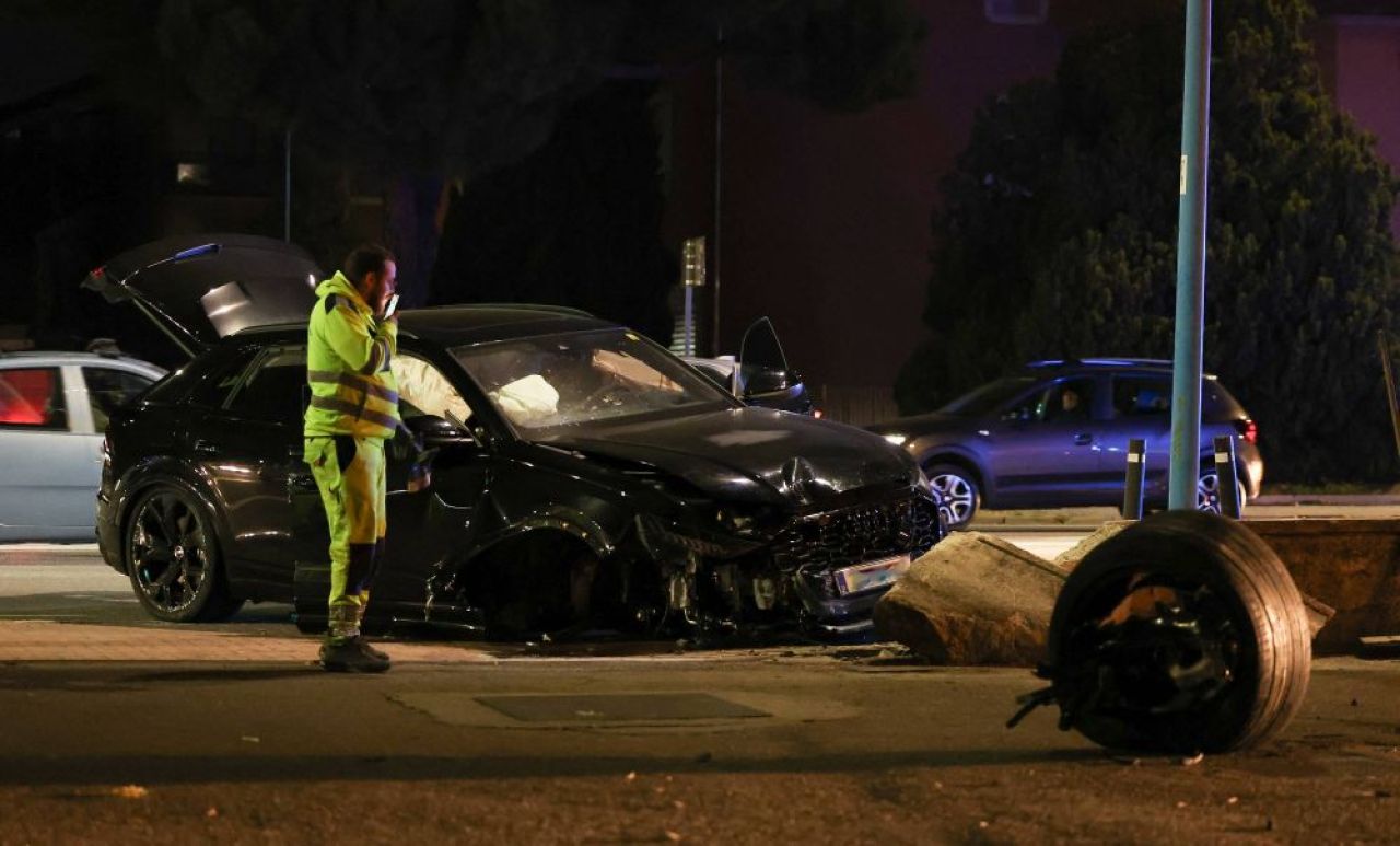 El este Mario Balotelli! A făcut accident de mașină, a ieșit dintre airbaguri și a refuzat testul de alcoolemie_5