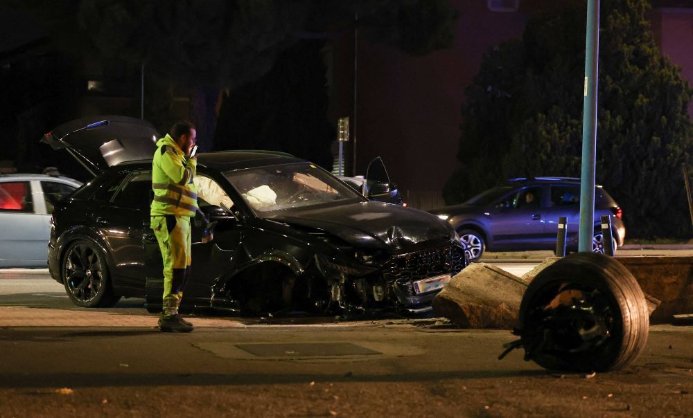 El este Mario Balotelli! A făcut accident de mașină, a ieșit dintre airbaguri și a refuzat testul de alcoolemie_5
