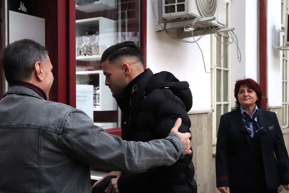 Rapid și-a deschis fan-shop în Gara de Nord. Rică Răducanu a făcut show la inaugurare_11