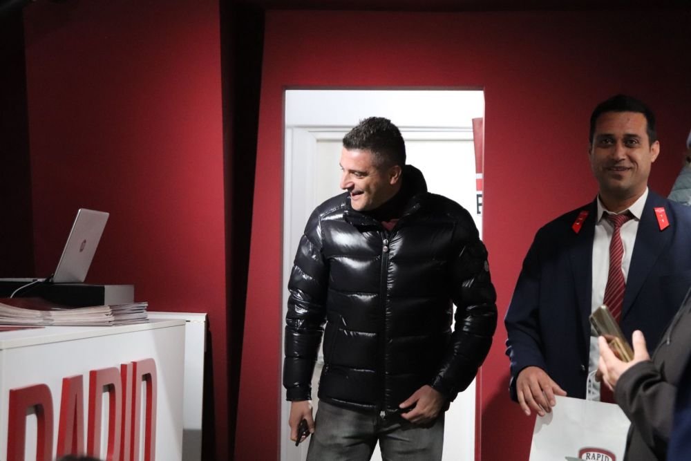 Rapid și-a deschis fan-shop în Gara de Nord. Rică Răducanu a făcut show la inaugurare_31