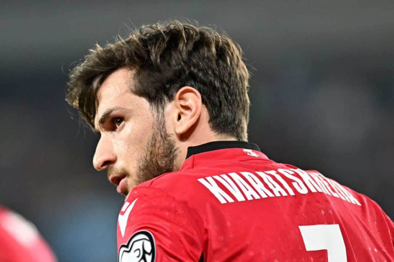 Vedeta lui Napoli, vânată de granzii Europei.