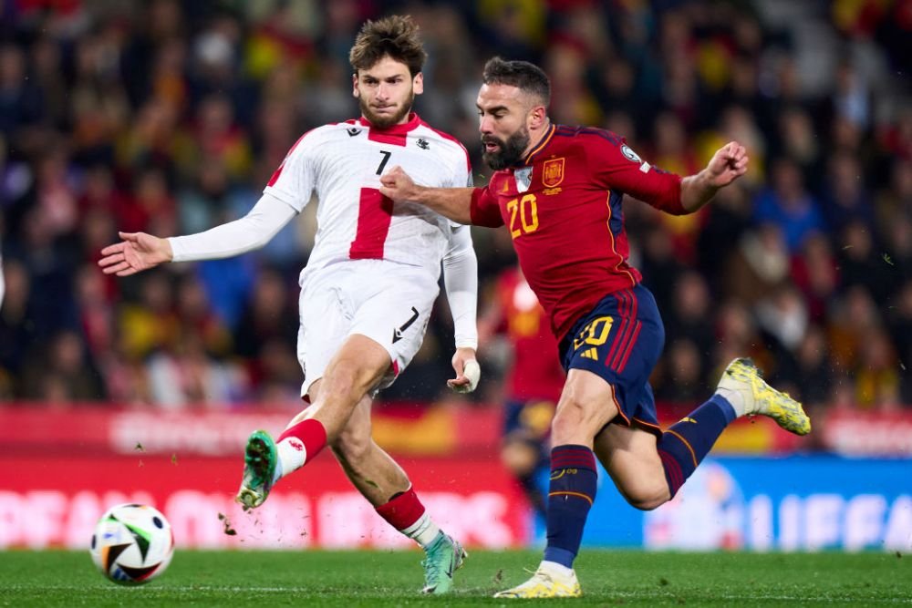 Vedeta lui Napoli, vânată de granzii Europei. 