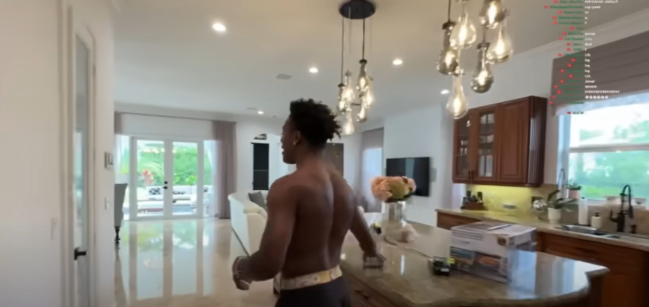 Celebrul YouTuber iShowSpeed și-a arătat casa de 10 milioane de dolari cumpărată la doar 18 ani! Cum arată vila fanului lui Cristiano Ronaldo_10