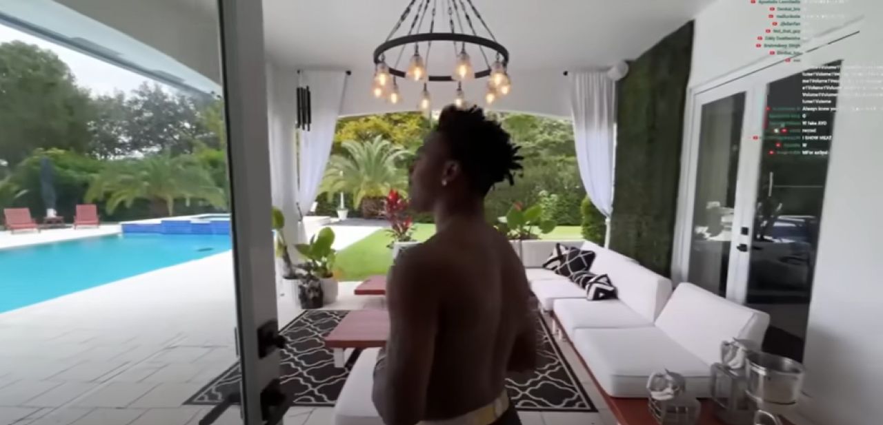 Celebrul YouTuber iShowSpeed și-a arătat casa de 10 milioane de dolari cumpărată la doar 18 ani! Cum arată vila fanului lui Cristiano Ronaldo_11