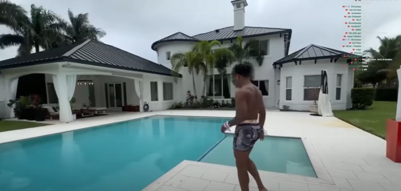 Celebrul YouTuber iShowSpeed și-a arătat casa de 10 milioane de dolari cumpărată la doar 18 ani! Cum arată vila fanului lui Cristiano Ronaldo_1