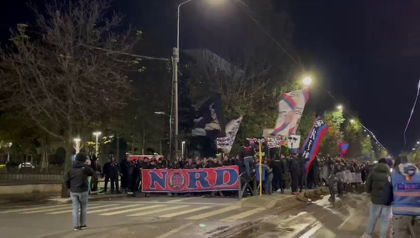 Suporterii FCSB s-au întâlnit la 3 grade Celsius și au defilat spre Arena Națională! Atmosferă incendiară pe străzile din București_21