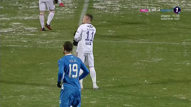 Iarna pe uliță, la Galați! Cum a arătat gazonul pe stadionul 