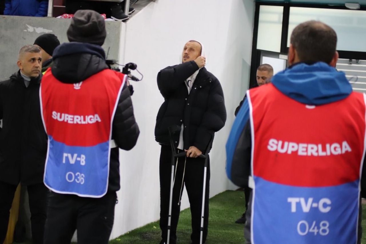 Vlad Chiricheș, în cârje, la Dinamo - FCSB_4
