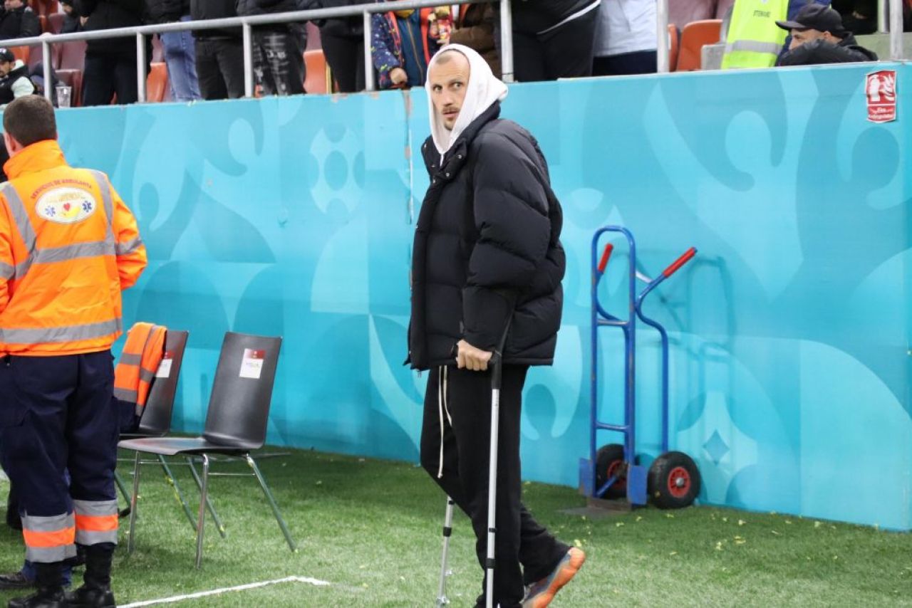 Vlad Chiricheș, în cârje, la Dinamo - FCSB_7