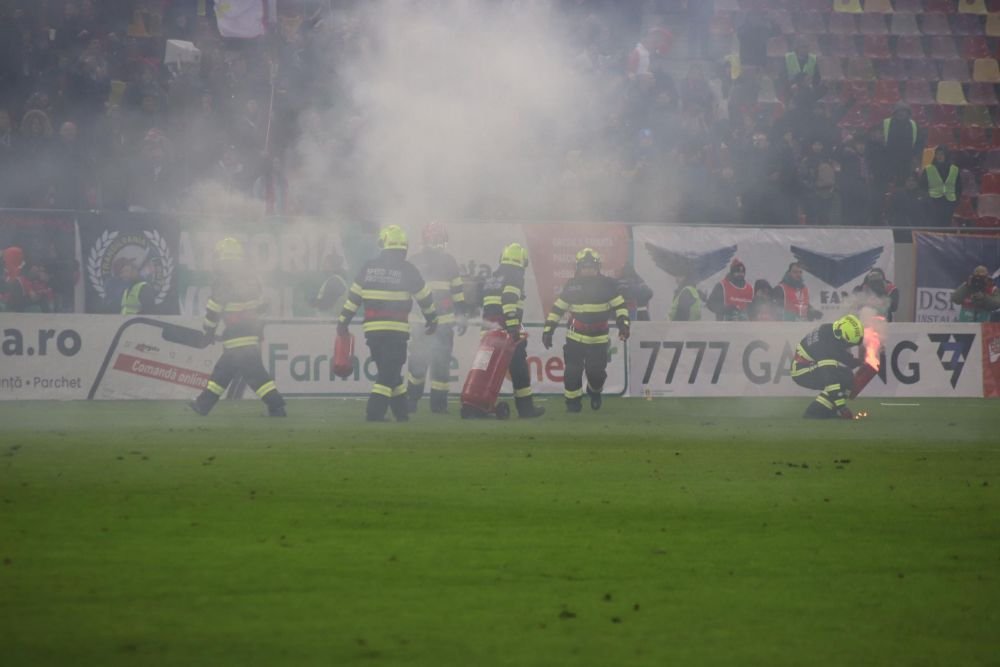 Imaginile bătăliei de pe Arena Națională. Șut și Bena, ținuți cu greu_4