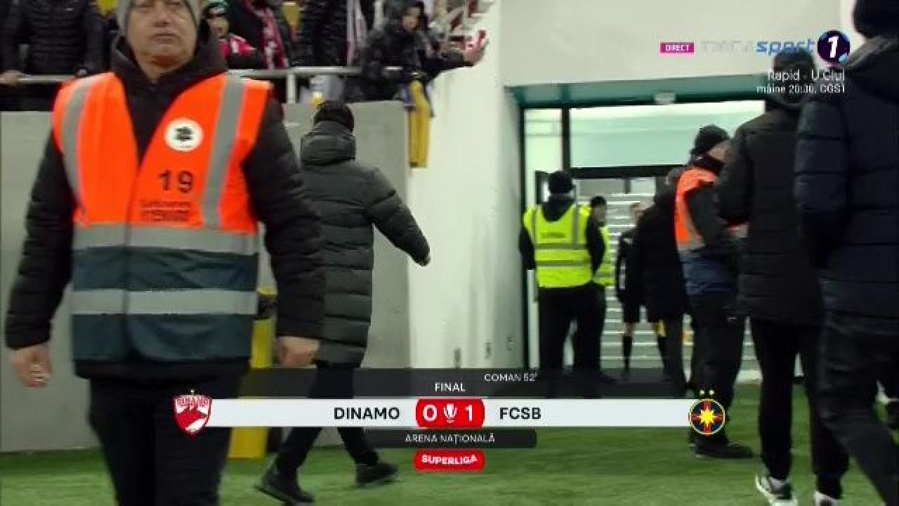 Elias Charalambous, gest obscen în fața fanilor lui Dinamo. Cipriotul a cedat imediat după derby_7