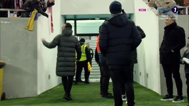 Elias Charalambous, gest obscen în fața fanilor lui Dinamo. Cipriotul a cedat imediat după derby_10
