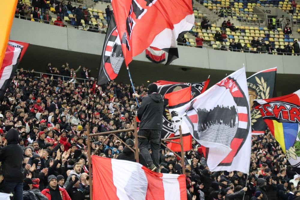 Ce se întâmplă cu PCH, galeria lui Dinamo? Încă o facțiune s-a mutat la tribuna a doua_5