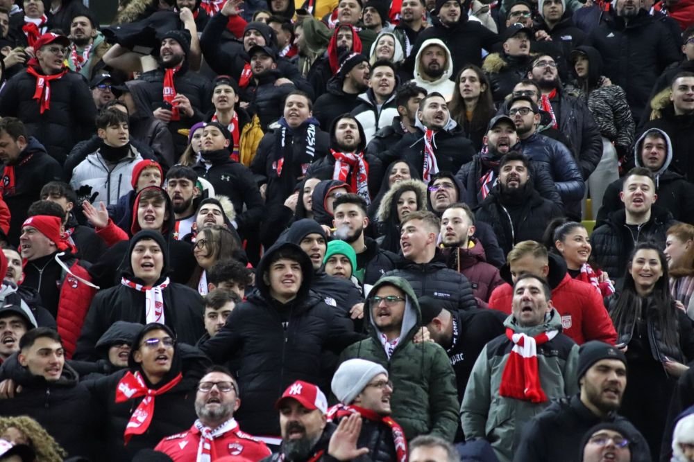 Ce se întâmplă cu PCH, galeria lui Dinamo? Încă o facțiune s-a mutat la tribuna a doua_8