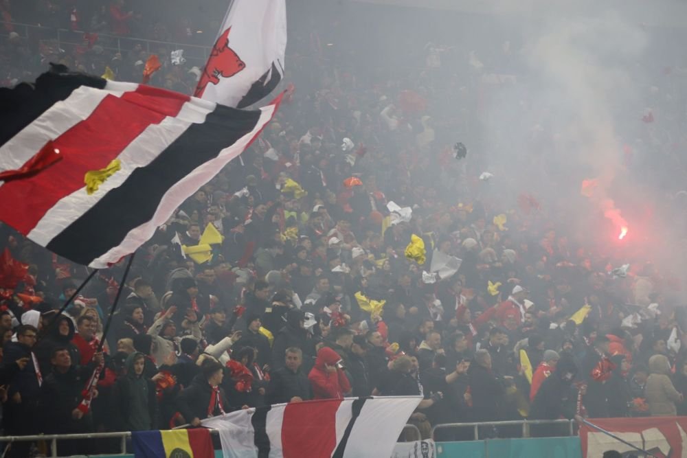 Ce se întâmplă cu PCH, galeria lui Dinamo? Încă o facțiune s-a mutat la tribuna a doua_20