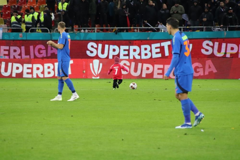 Cine e copilul de doi ani care a înscris în poarta lui Târnovanu, la meciul cu Dinamo_18