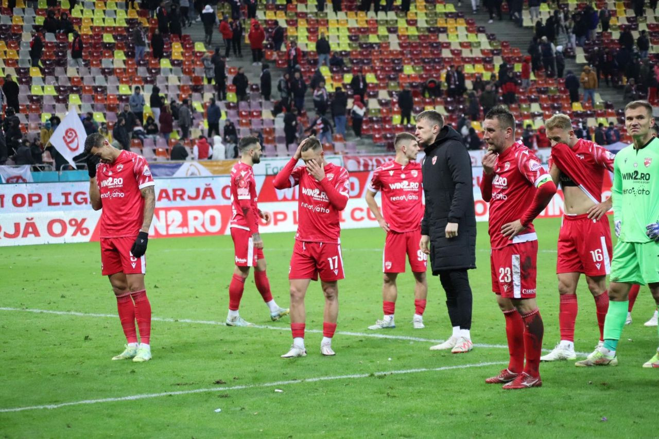 Jucător rudimentar . Adrian Porumboiu nu a avut milă de un fotbalist de la Dinamo&nbsp;