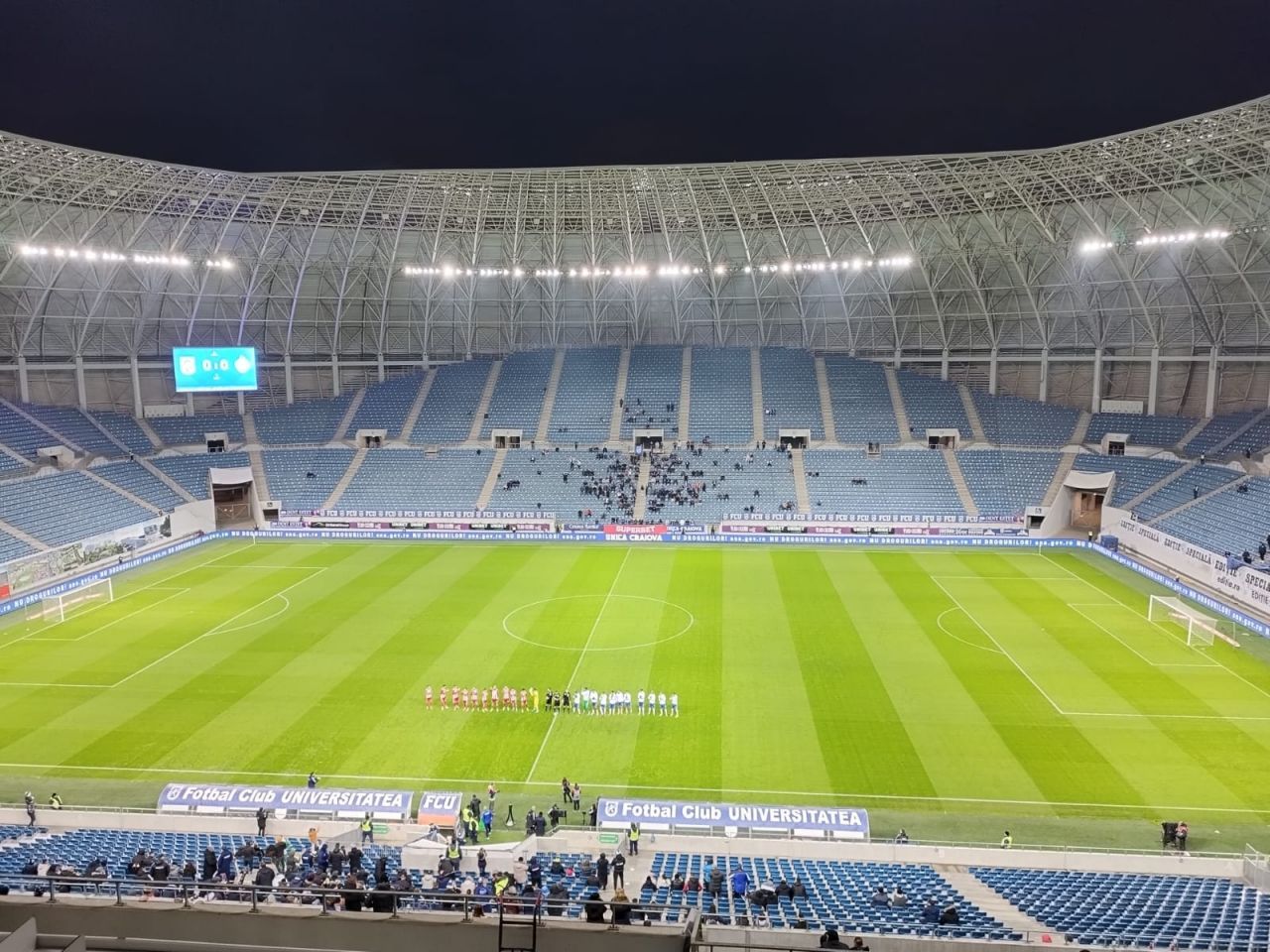Bate vântul în tribune la FCU Craiova - Sepsi! Câți fani sunt prezenți la meci_1