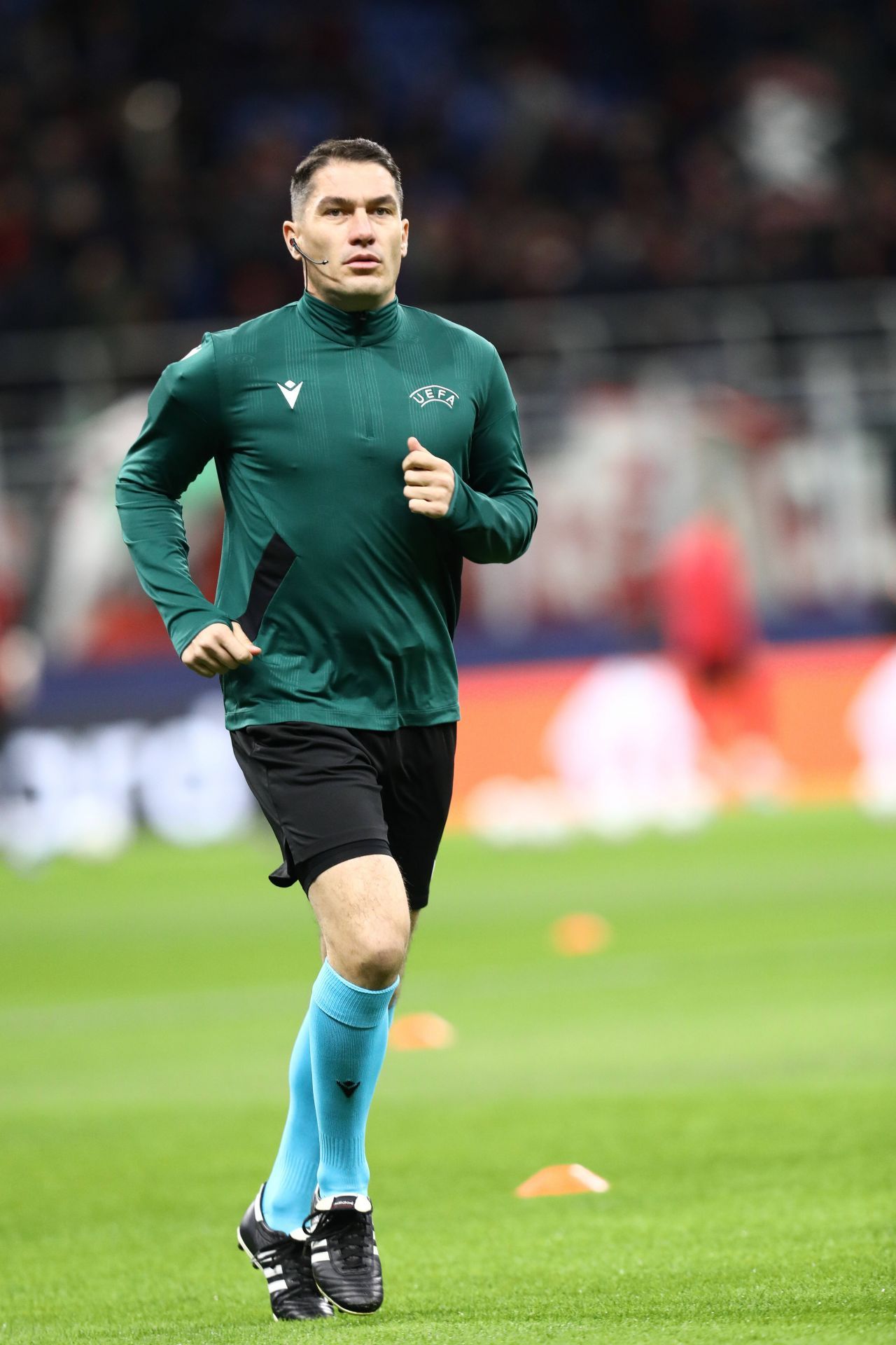 Nemții au luat foc după penalty-ul acordat de Istvan Kovacs lui AC Milan: