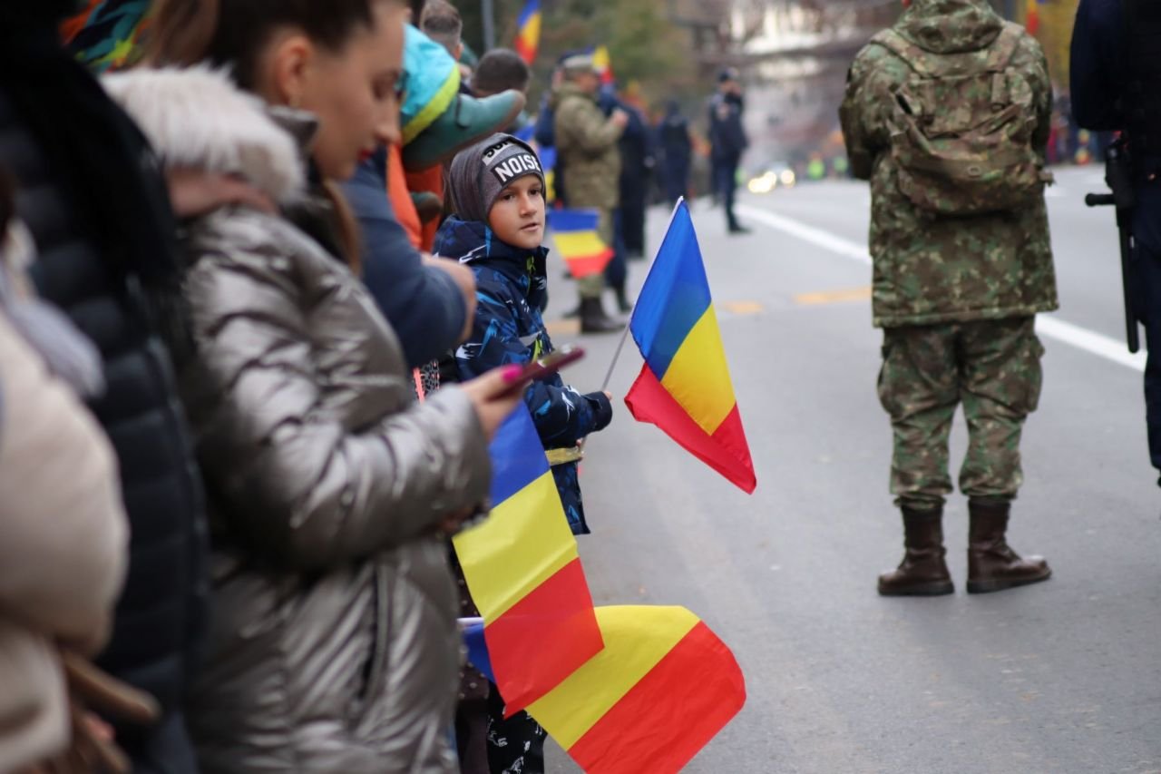 La defilarea de Ziua Națională, mai mulți spectatori ca pe Arena Națională!_34