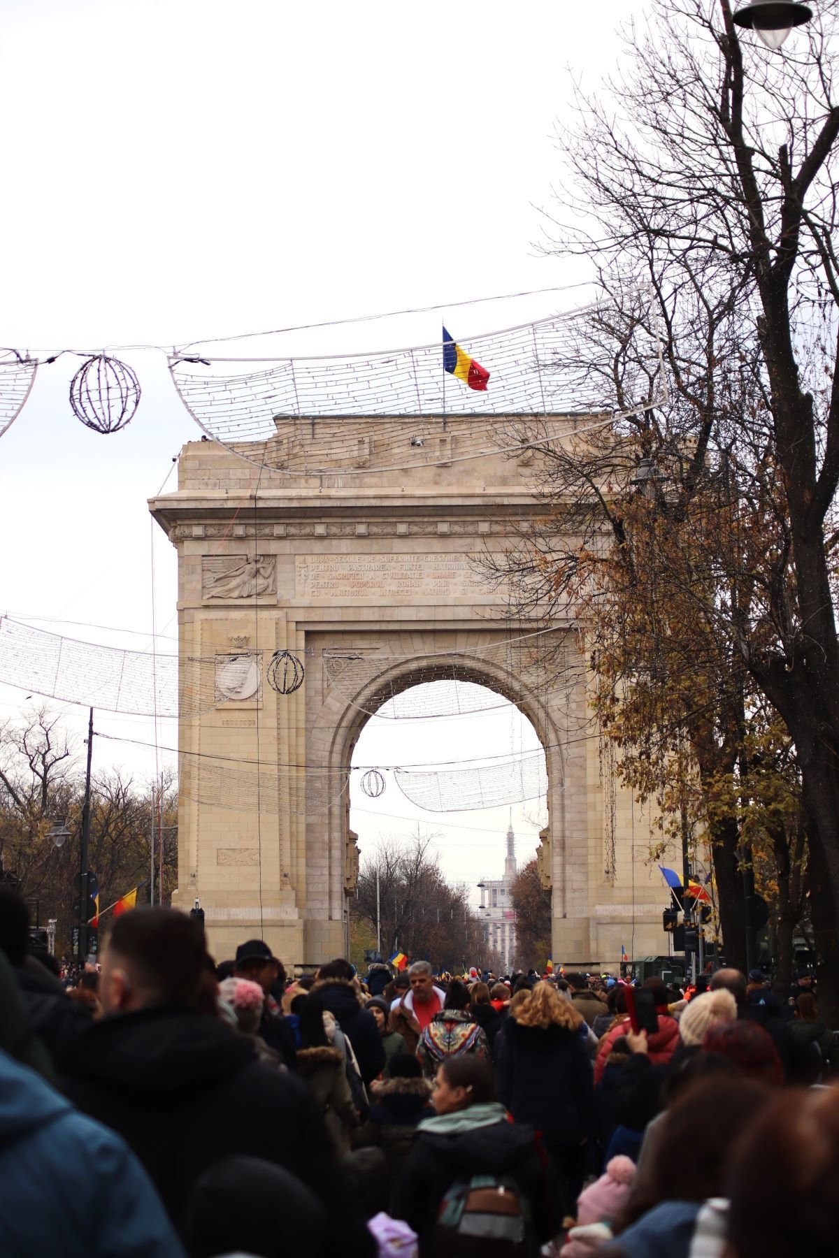 La defilarea de Ziua Națională, mai mulți spectatori ca pe Arena Națională!_64