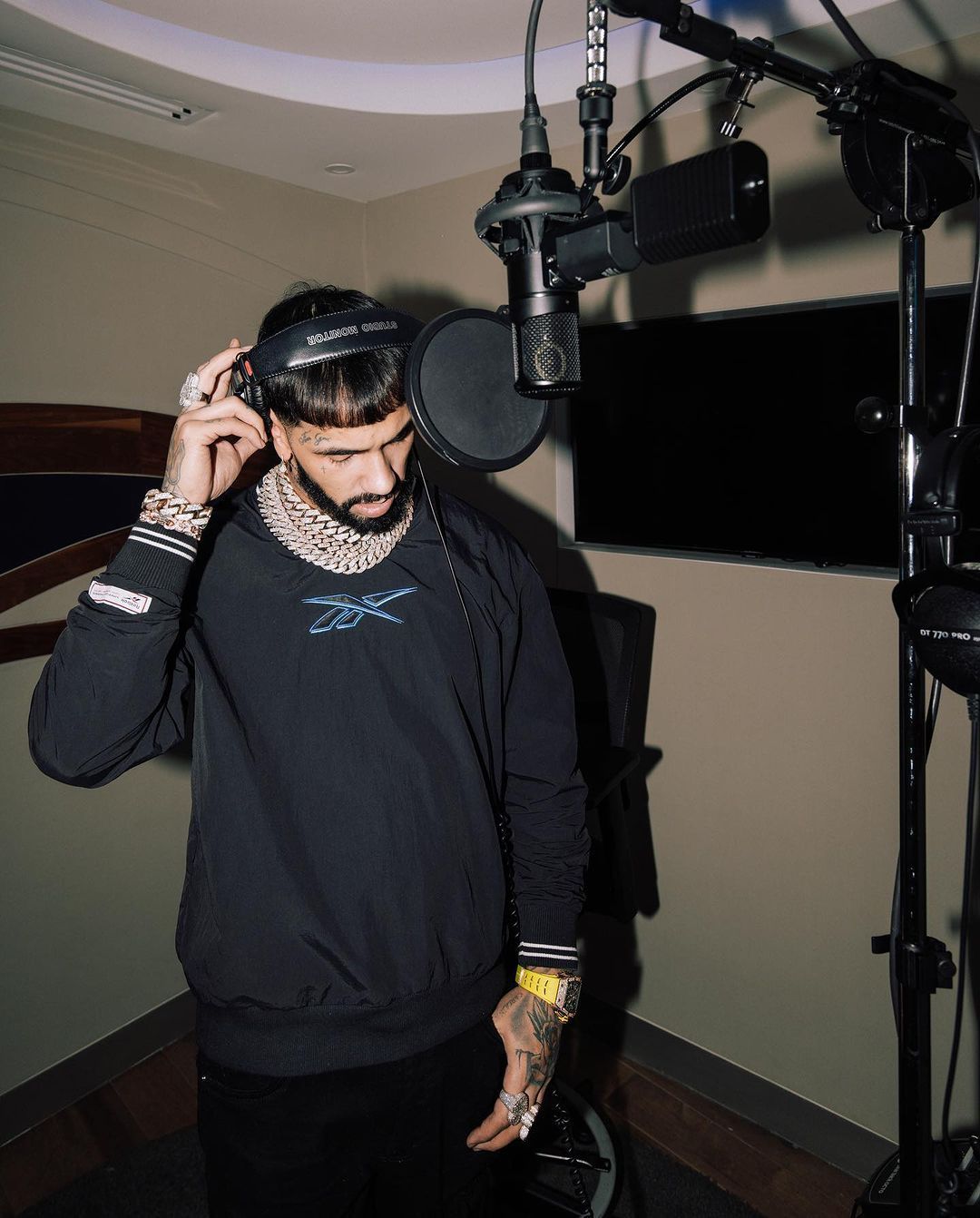 „Autismul e diagnosticat ca boală, dar uitați-vă la Messi, el e autist!” Cântărețul care a șocat cu declarația sa _13