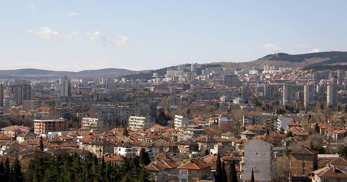 Suprarealism la un club de tradiție din Bulgaria: a ajuns „colonie” argentiniană și jucătorii fură mâncare din magazine_5