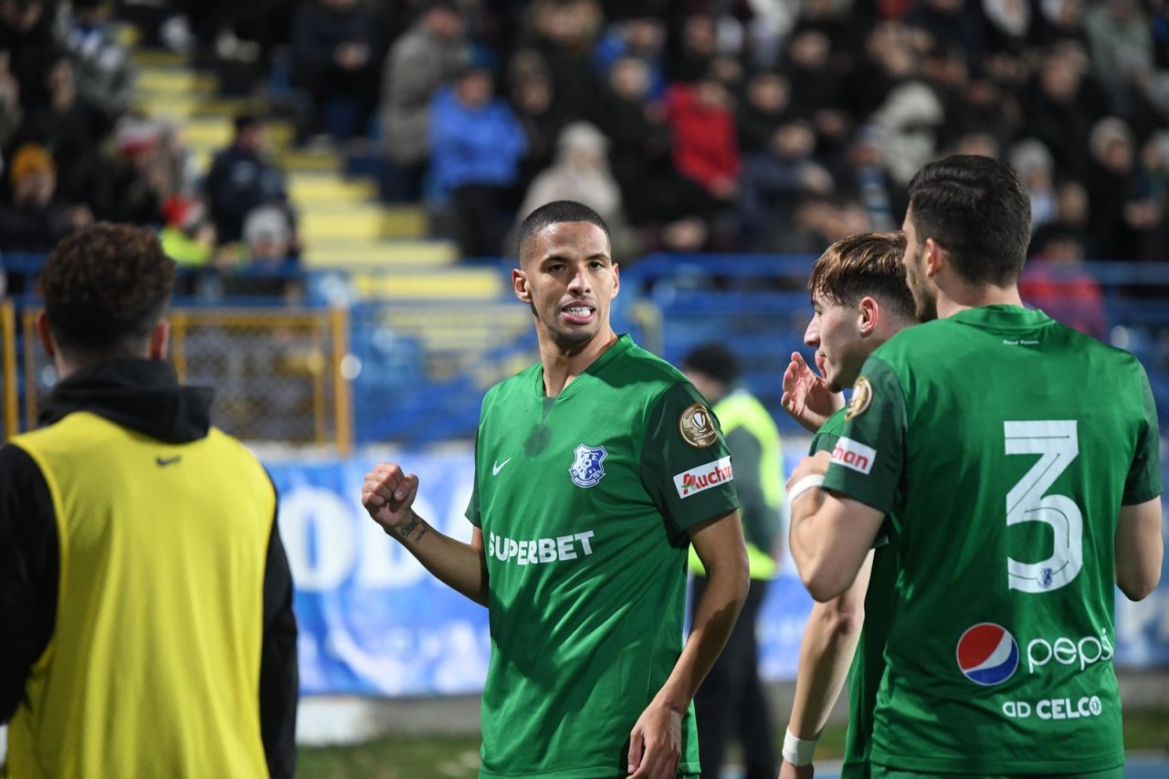 Poli Iași - Farul Constanța 2-3 | Victorie la limită pentru campioană, după ce a condus cu 3-0 _1