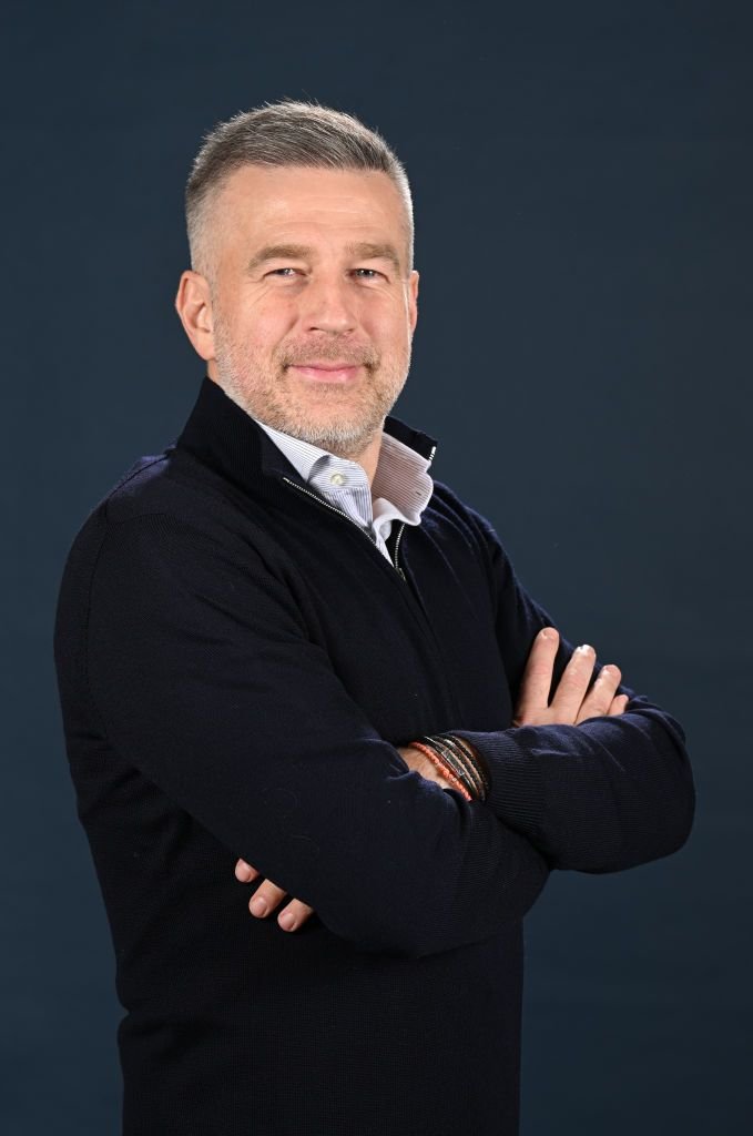 Edward Lordănescu! :) Selecționerul României, ședință foto spectaculoasă cu trofeul EURO 2024 _22
