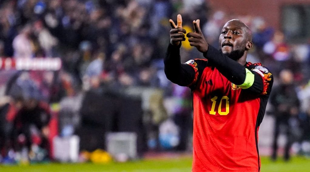 Belgienii ironizează un rom&acirc;n după tragere: Bani aruncați pe fereastră! Lukaku &icirc;i va face sandvici