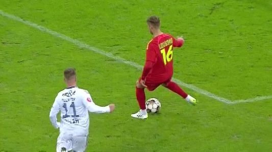 Ce a vrut să facă?! Preferatul lui Becali a comis-o &icirc;n startul meciului cu Oțelul