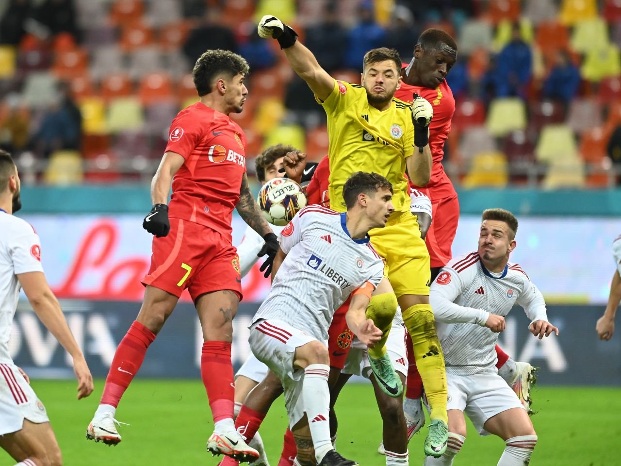 Dur-Bozoancă, tare ca Oțelul și la declarații după victoria cu FCSB. Ce a provocat discursul lui Dorinel Munteanu