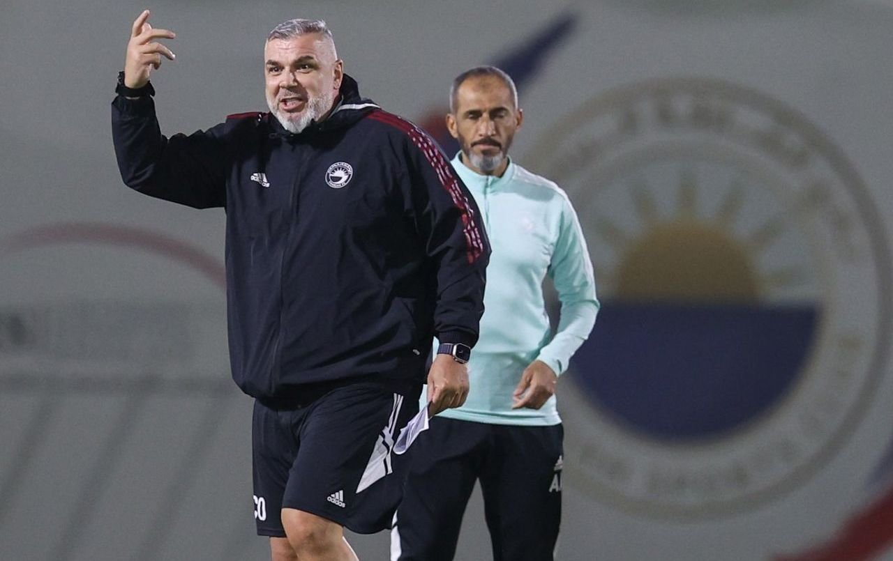 &rdquo;Mulțumim, Cosmin&rdquo;! Olăroiu, așteptat să-și dea demisia de la Sharjah după eșecul din Champions League