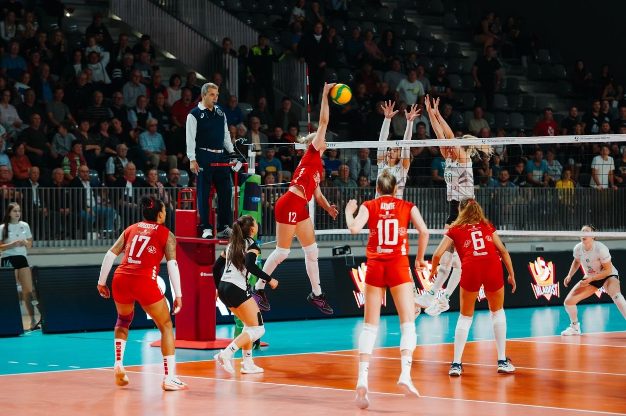 Avem și echipe care câștigă la scor în grupele Champions League! Victorie spectaculoasă în deplasare pentru Volei Alba Blaj_5