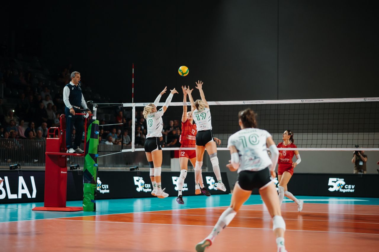 Avem și echipe care câștigă la scor în grupele Champions League! Victorie spectaculoasă în deplasare pentru Volei Alba Blaj_14